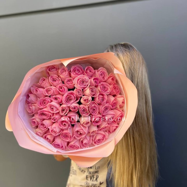 55 розовых роз в Тамбове
