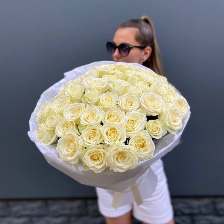 51 белая роза  в Тамбове