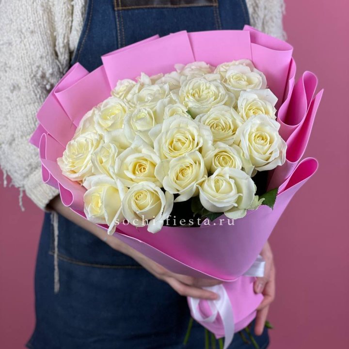25 белых роз в Тамбове