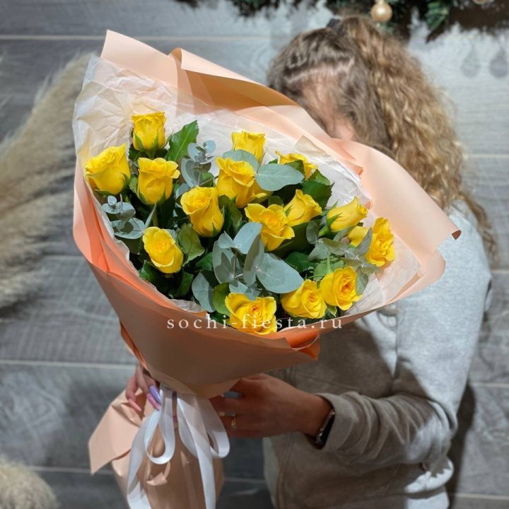 15 желтых роз в Тамбове